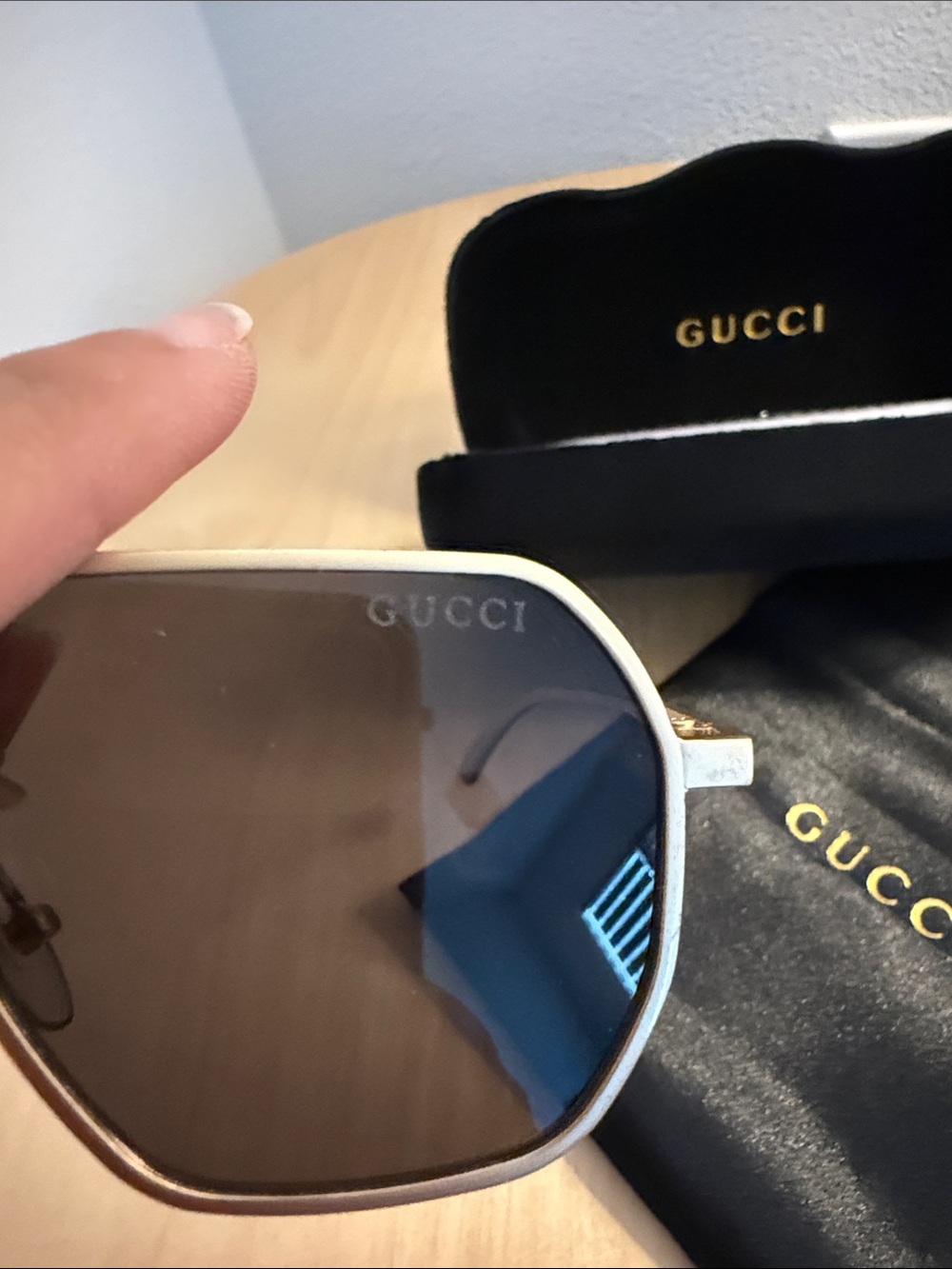Gucci Gold Frame Sunglasses with Black-Gray Lenses - Picture 3 of 4